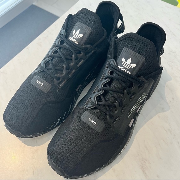 Mens Adidas NMD r1 v2 script - Picture 4 of 11